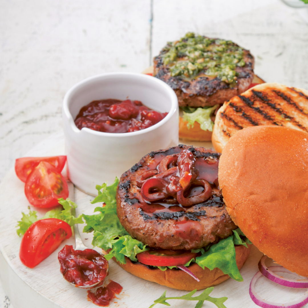 BARBECUE BURGERS WITH PESTO