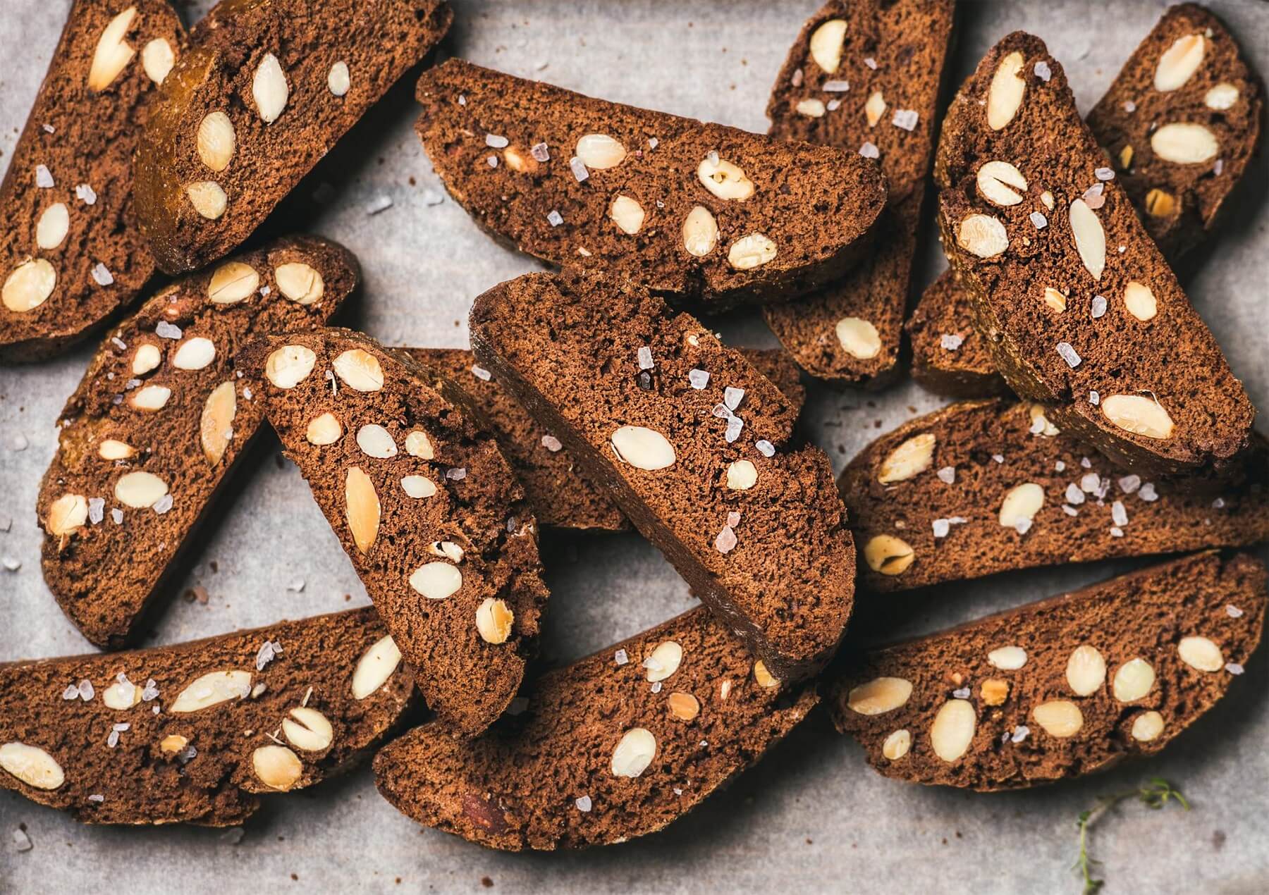 Biscotti with pecans and dark chocolate