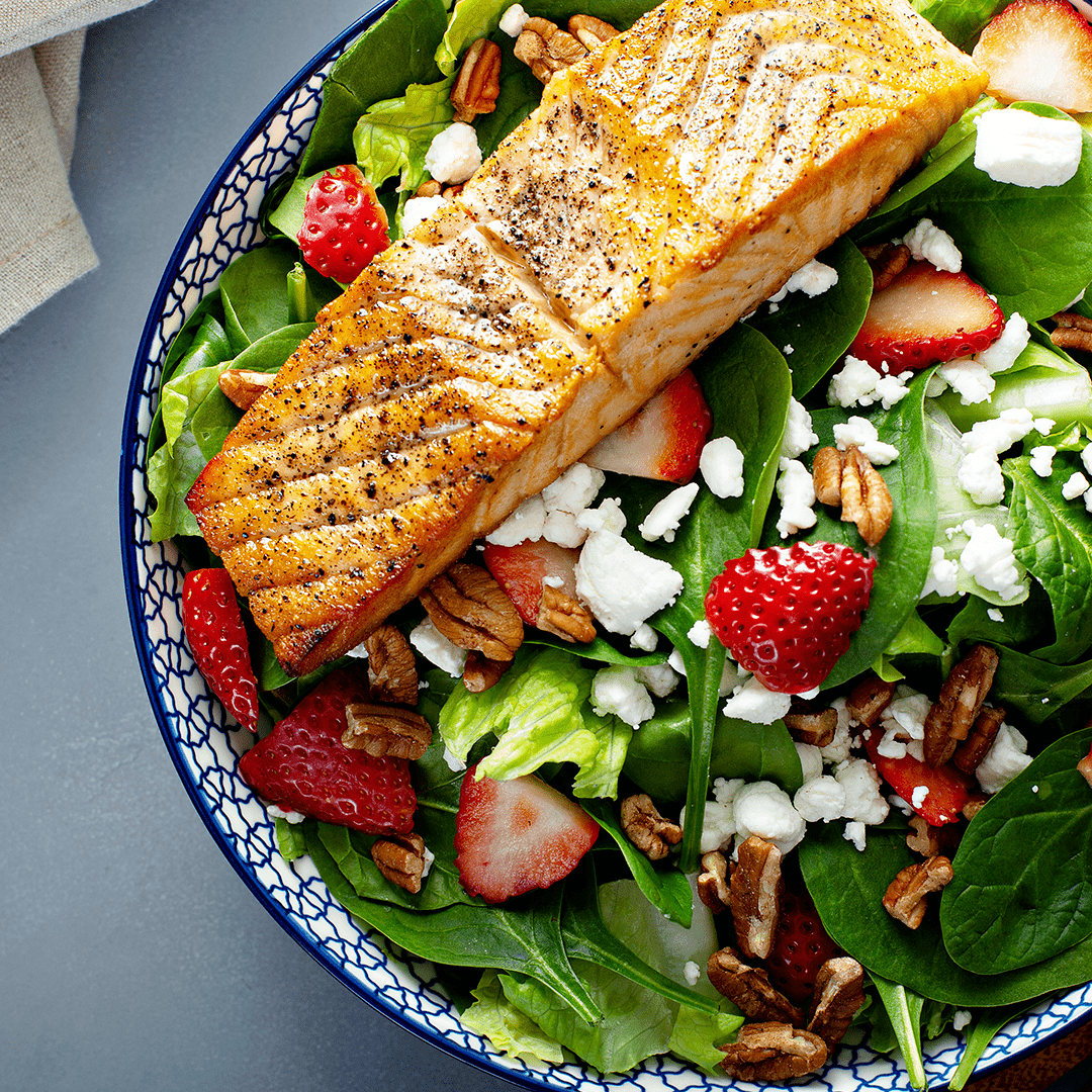Strawberry and Goat Cheese Salmon Salad - SuperValu